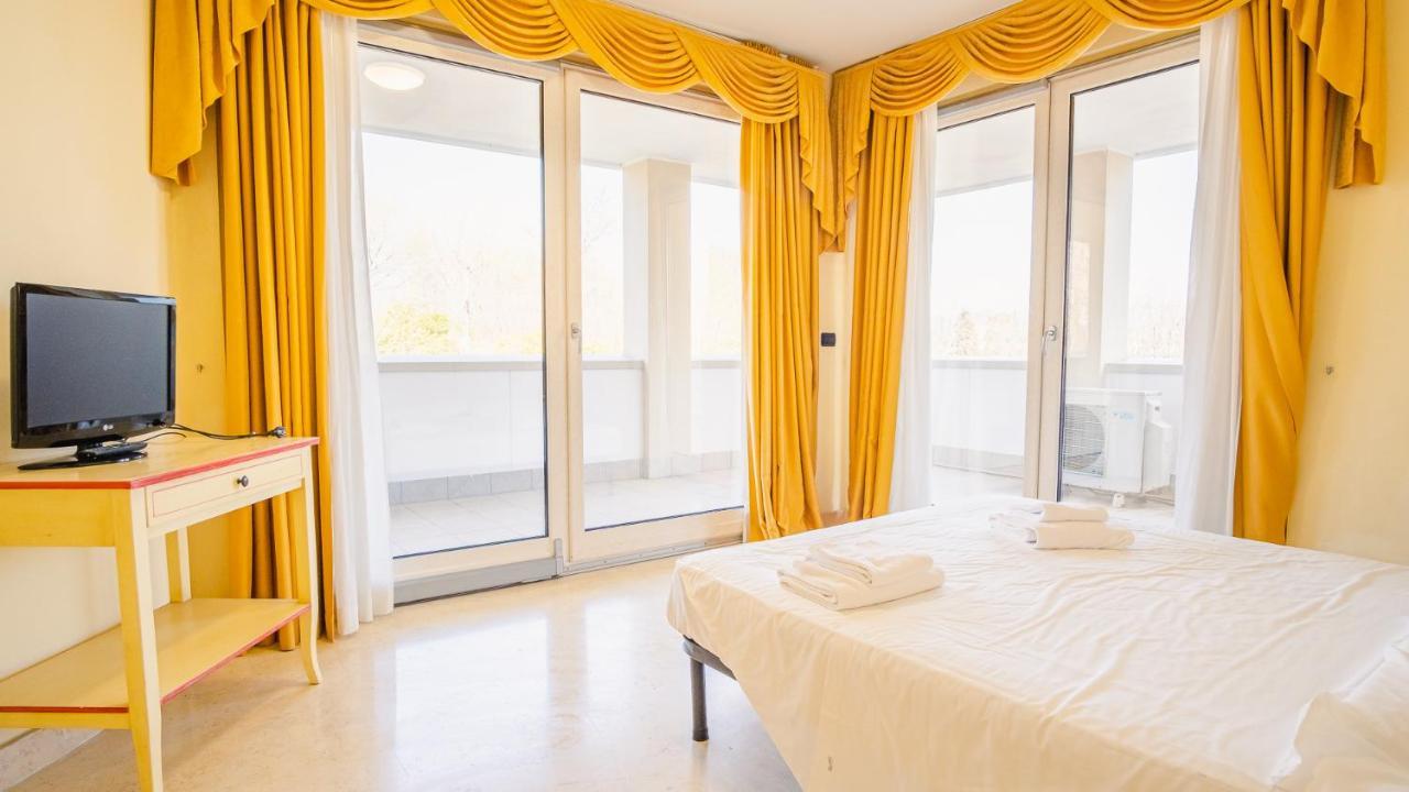 Relais Du Lac Village - Italian Homing Desenzano del Garda Eksteriør bilde