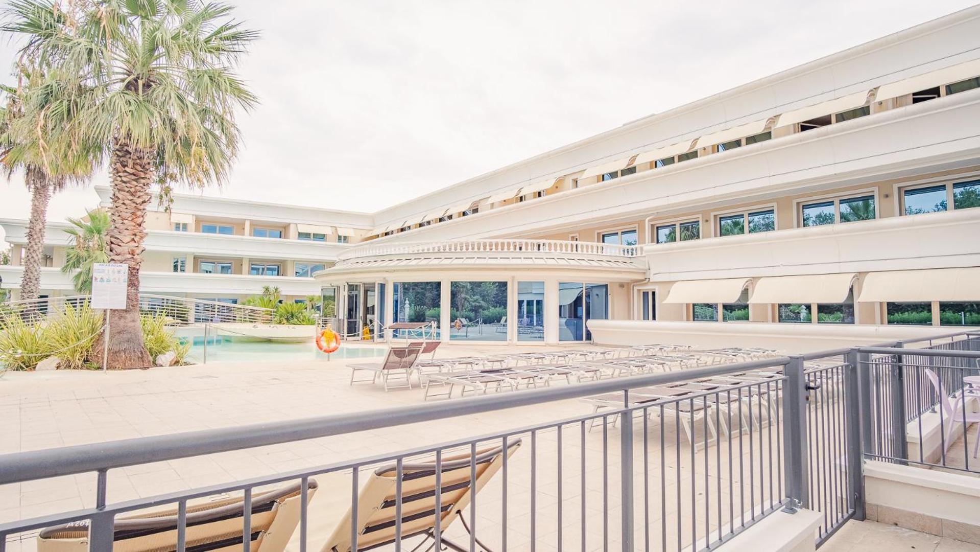 Relais Du Lac Village - Italian Homing Desenzano del Garda Eksteriør bilde