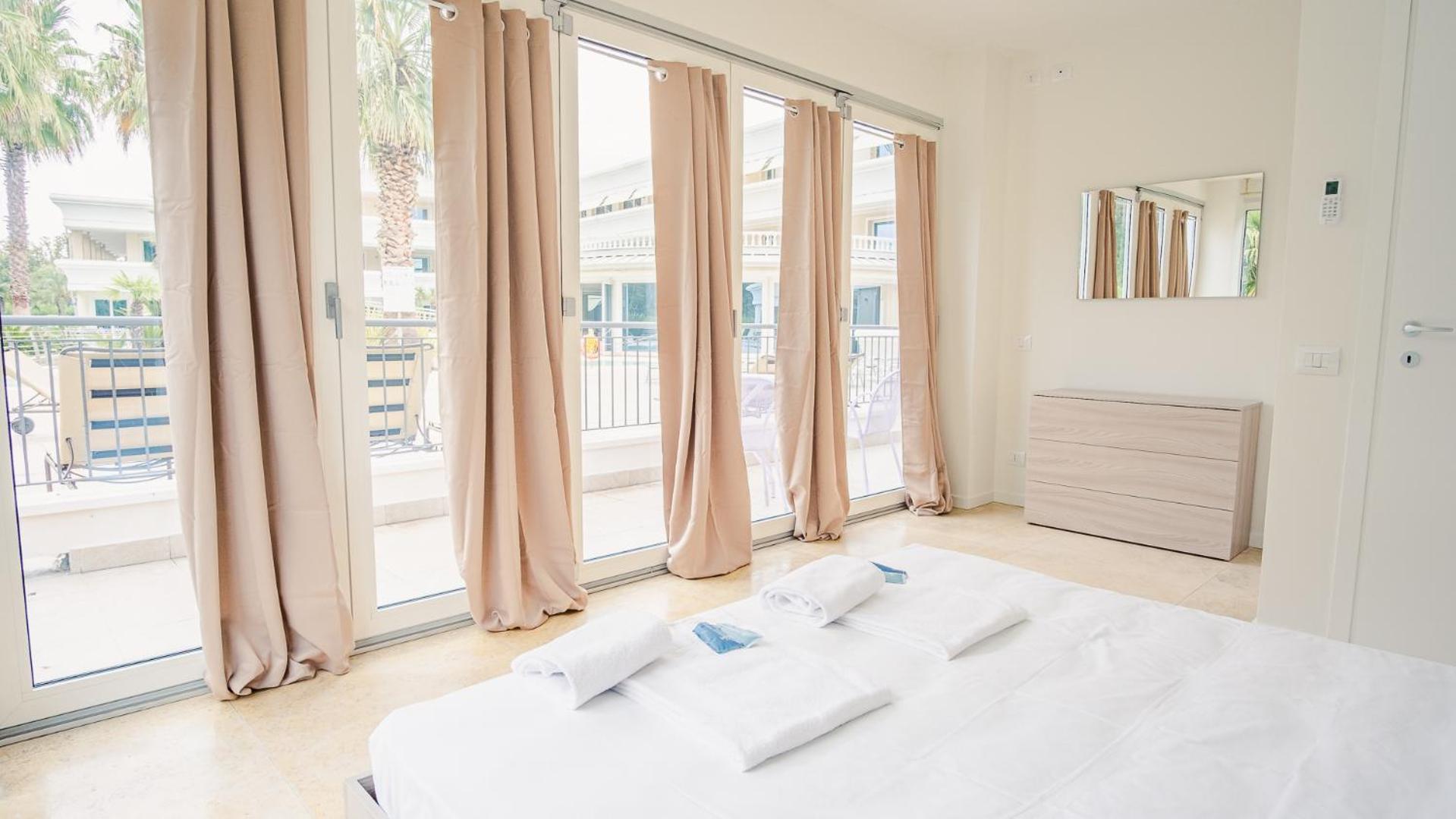 Relais Du Lac Village - Italian Homing Desenzano del Garda Eksteriør bilde