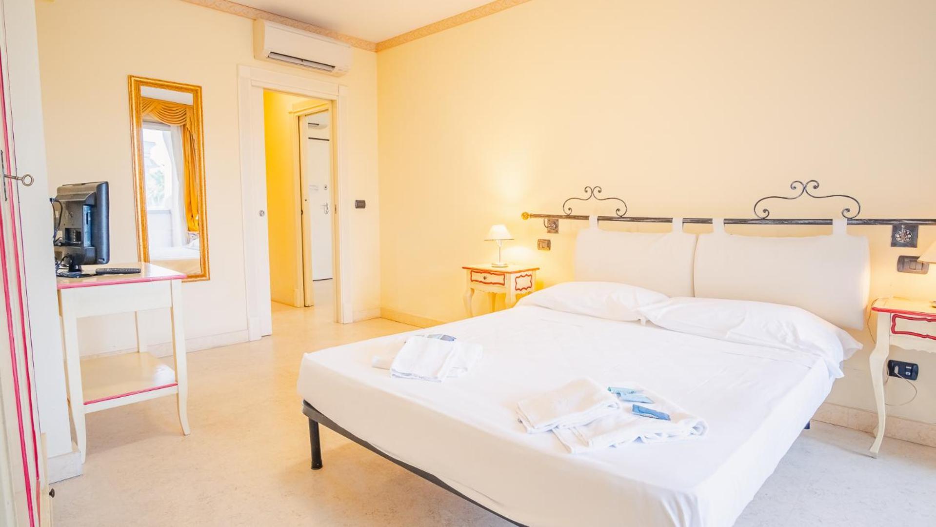 Relais Du Lac Village - Italian Homing Desenzano del Garda Eksteriør bilde
