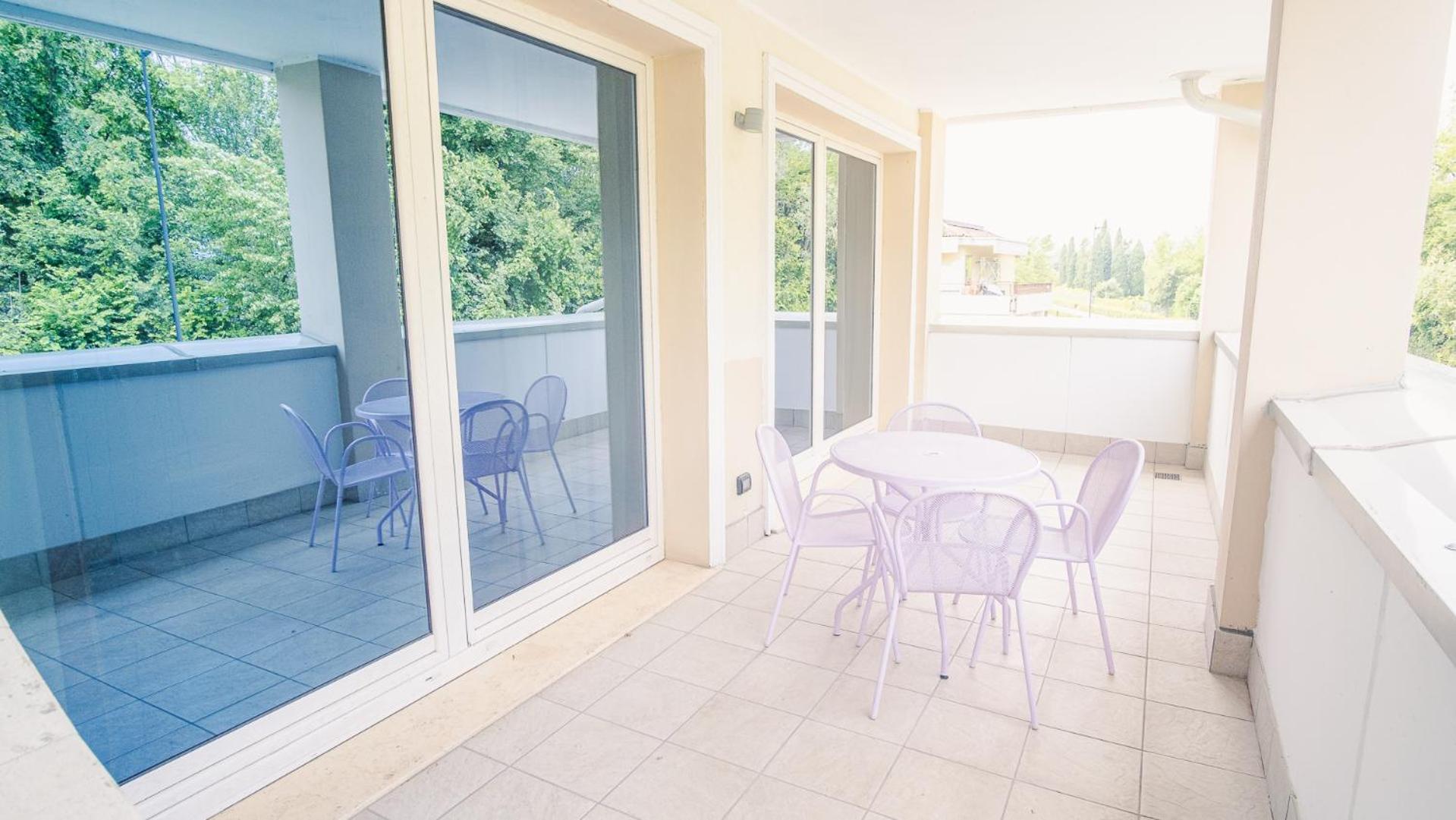 Relais Du Lac Village - Italian Homing Desenzano del Garda Eksteriør bilde